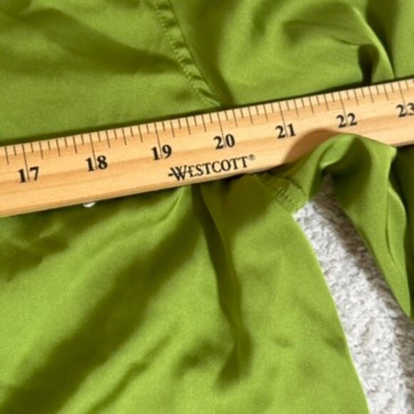 Dailly Drills Womens Silky Satin Button Down Sz XS/S Relaxed Fit Resortwear NWOT - Picture 11 of 13